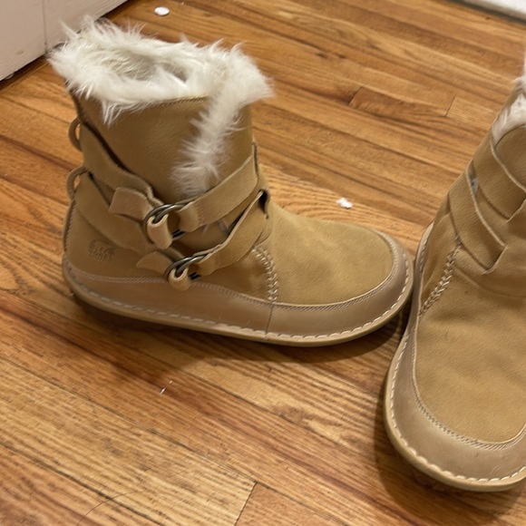 Women NEW Brand: Sorel
Sorel Women's Tootega NL1460 Boot,Honey, size 9.5 - Picture 2 of 7